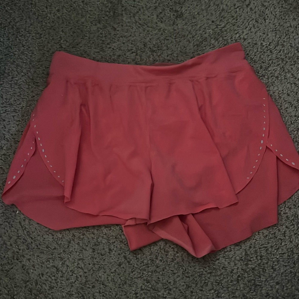 Lululemon find your pace shorts